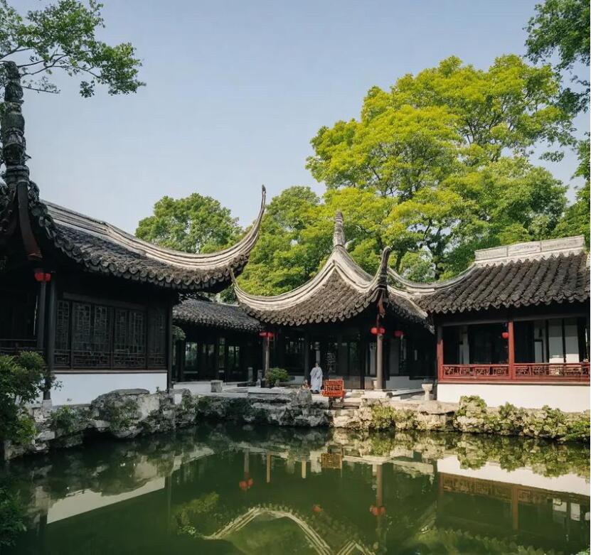 泰兴疯子土建有限公司